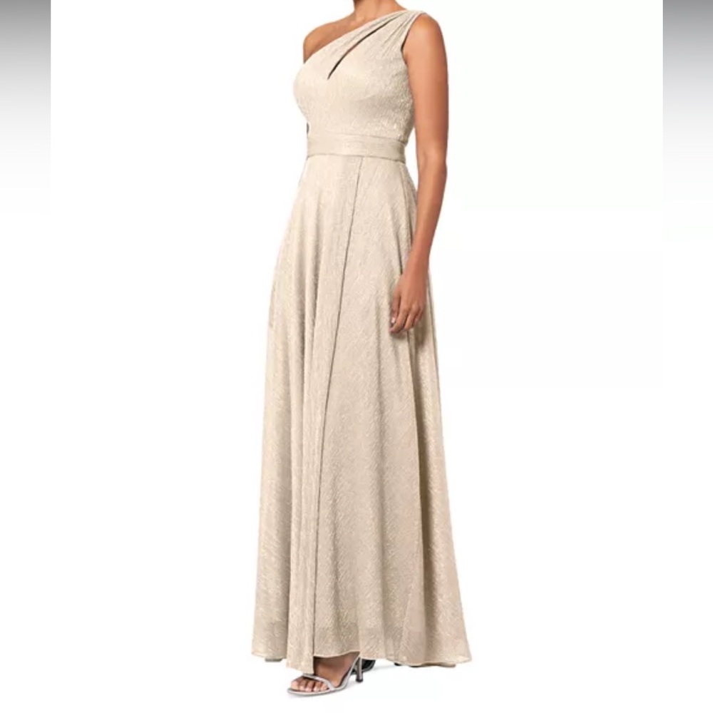 Elegant One-Shoulder Evening Gown